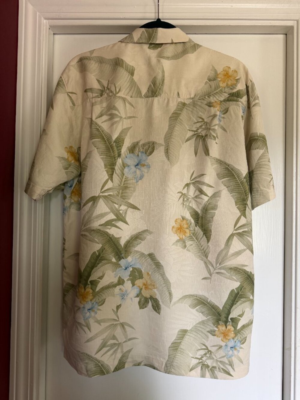 Tommy Bahama Shirt Men' Medium Yellow Ivory Floral Hawaiian Tropical Island Camp - Picture 5 of 7